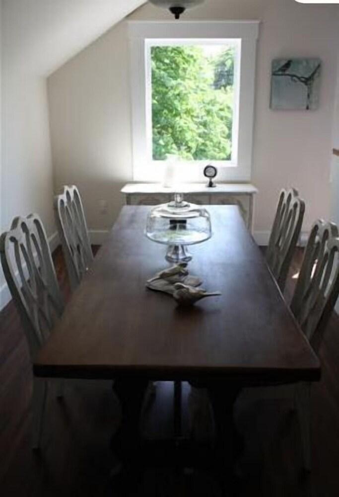 Maple Grove Guest House