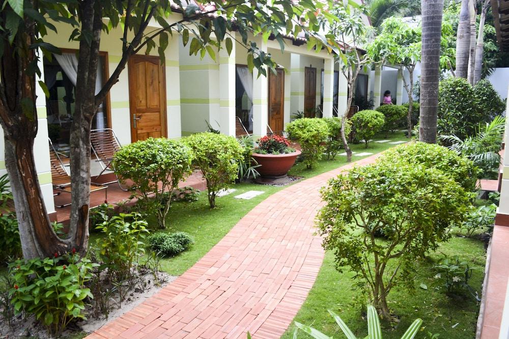 Ngoc Viet Bungalow