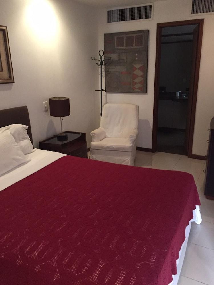 Residence Vieira Souto 500