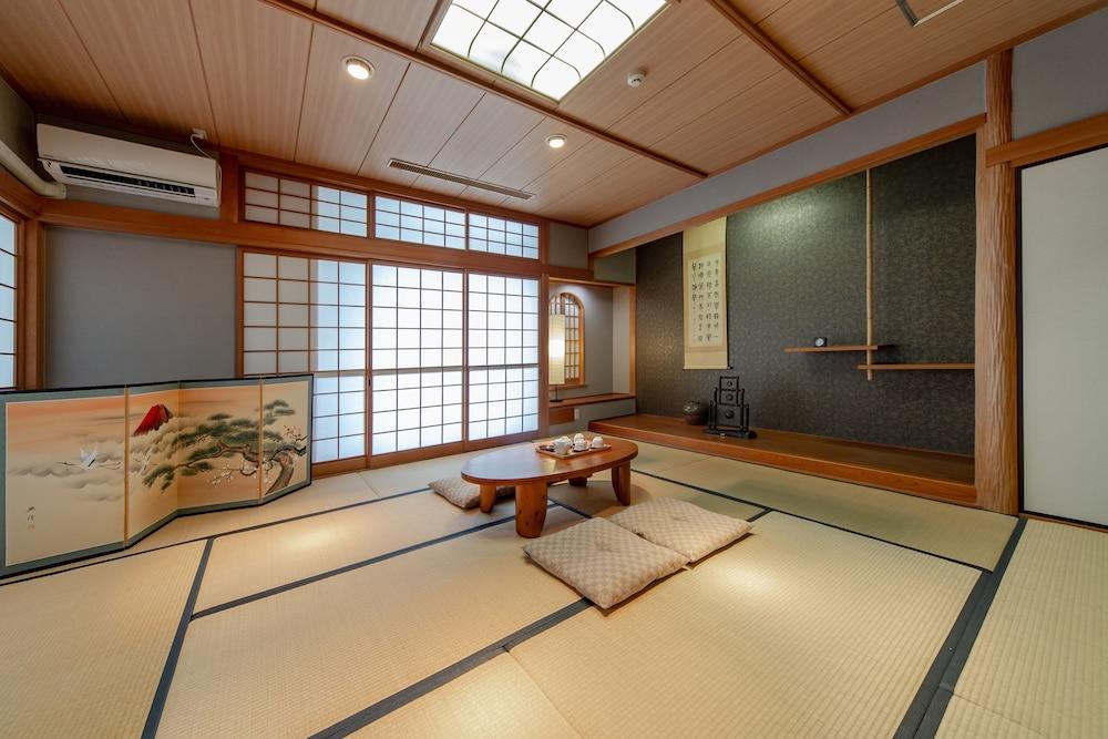 Obama-onsen Hamakan Hotel