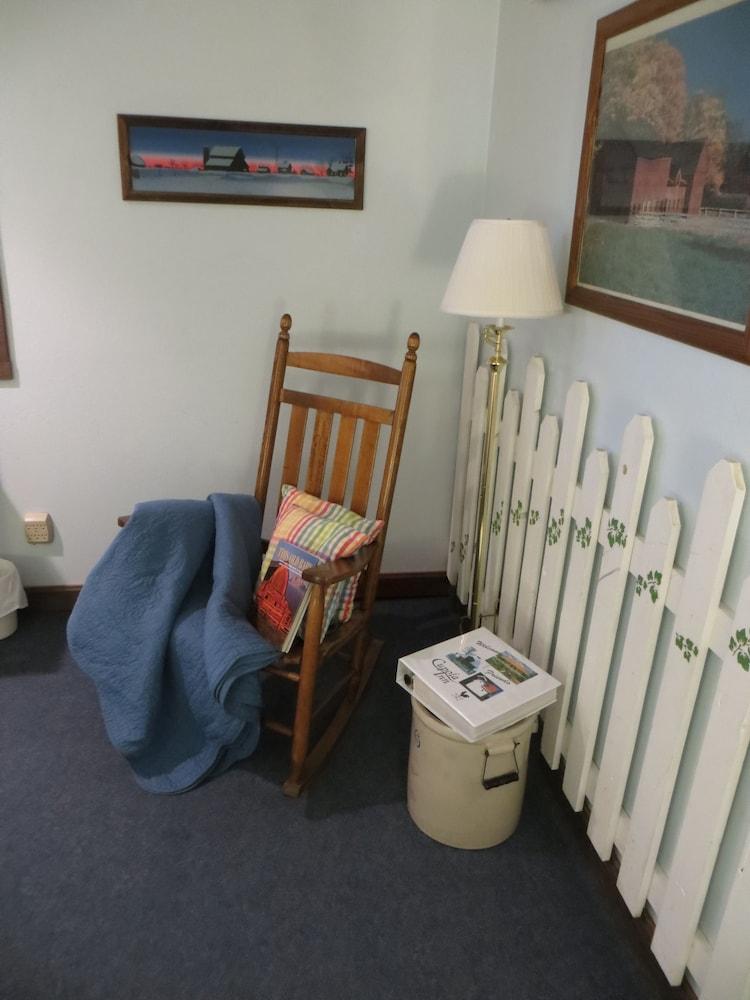 Cupola Inn Bed & Breakfast