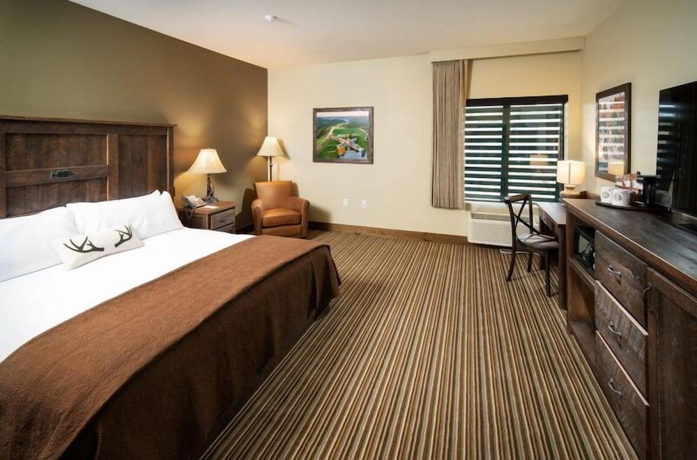 Angler's Lodge Hollister