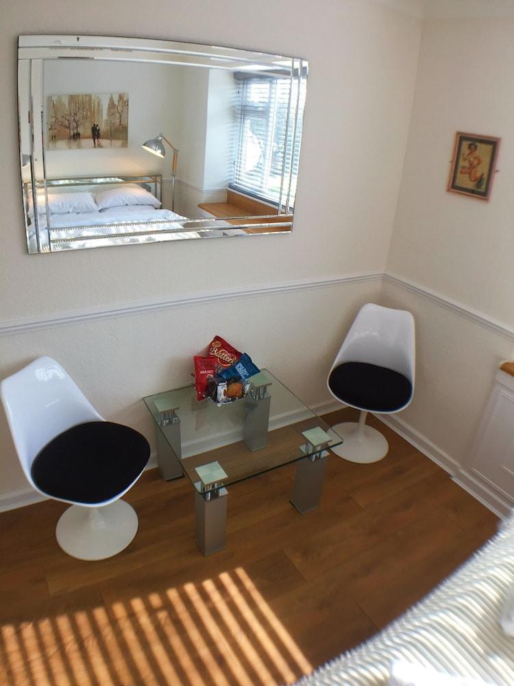 Southbourne Grove Hotel