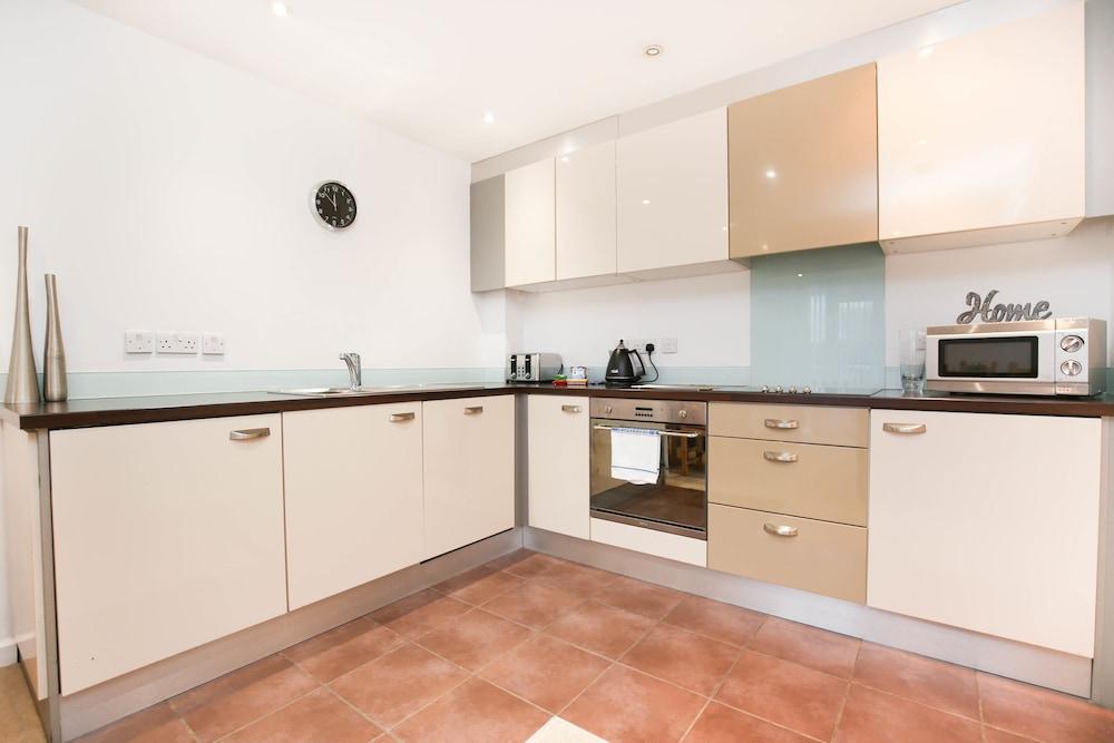 Week2Week Fabulous Newcastle City Centre Apt