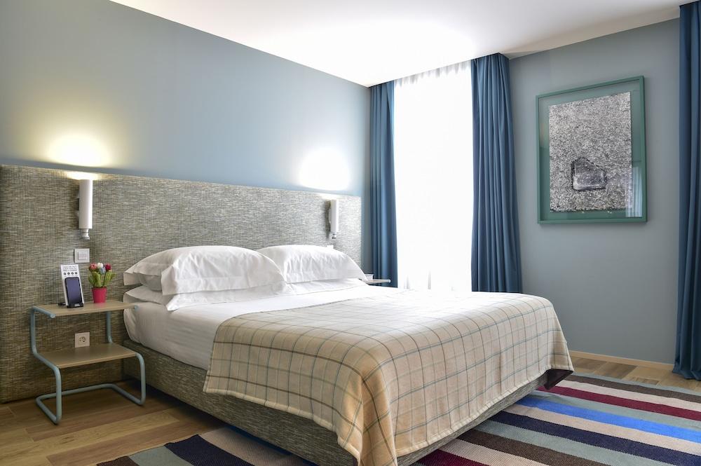 The Editory House Ribeira Porto Hotel