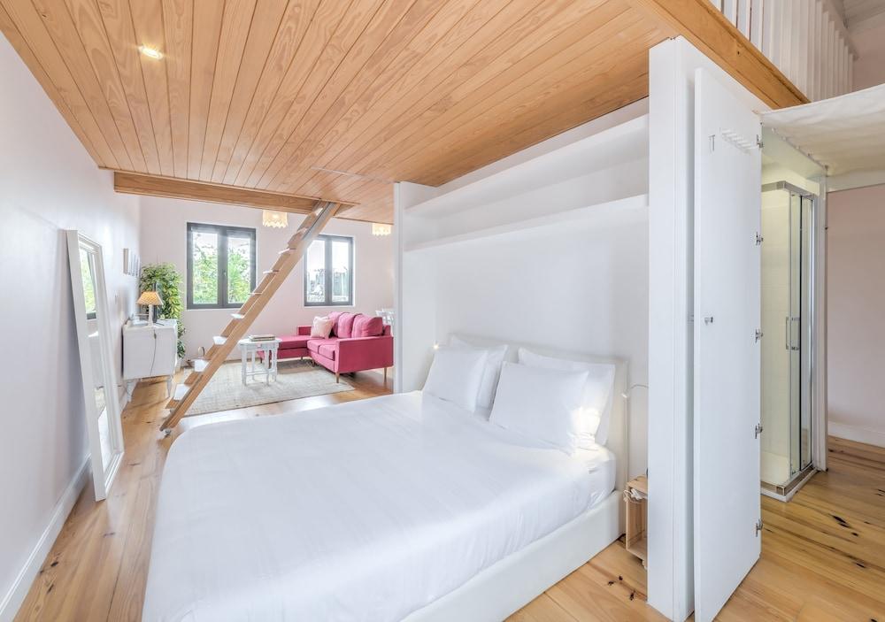 Look At Me - Serviced Lofts & Studios