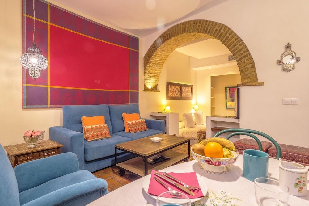 Apartasuites Alberca