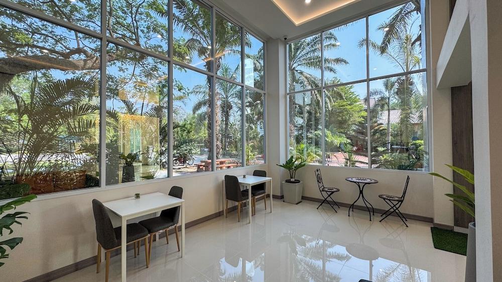 Baan Suan Khunta Golf Resort