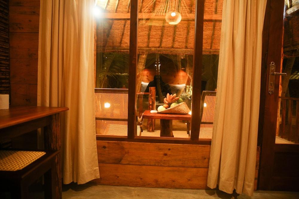 Thejan Beach Cabanas