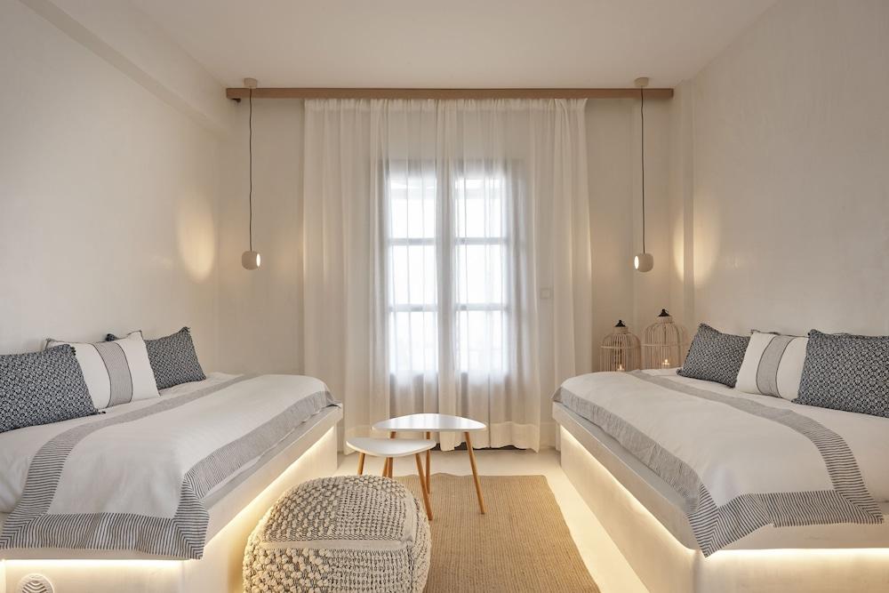 Parian Boutique Hotel