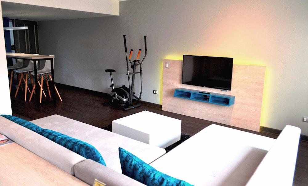 Daniel's Apart Hotel