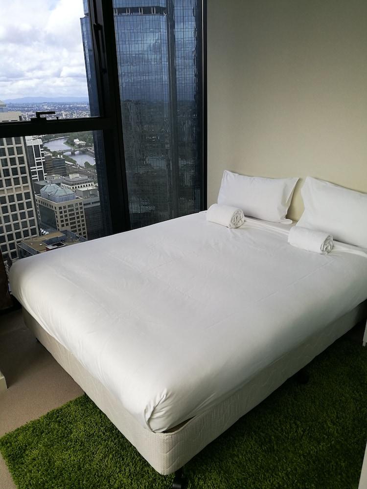 StayIcon Serviced Apartment On Collins