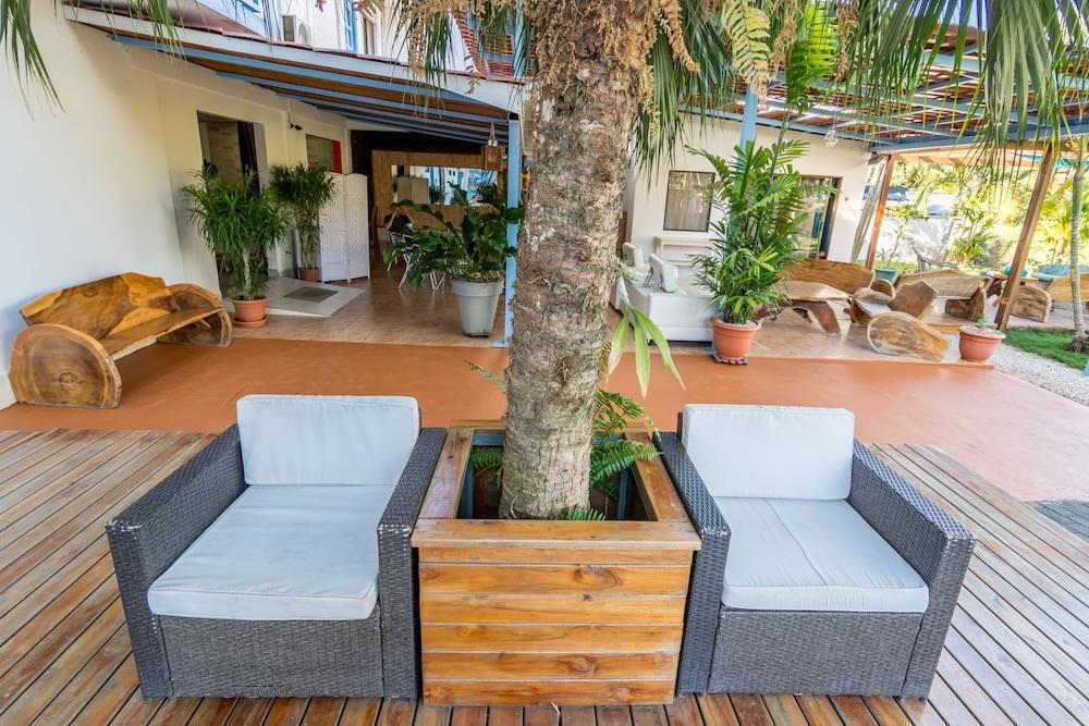 Club Ibiza - Party Hotel & Beach Club