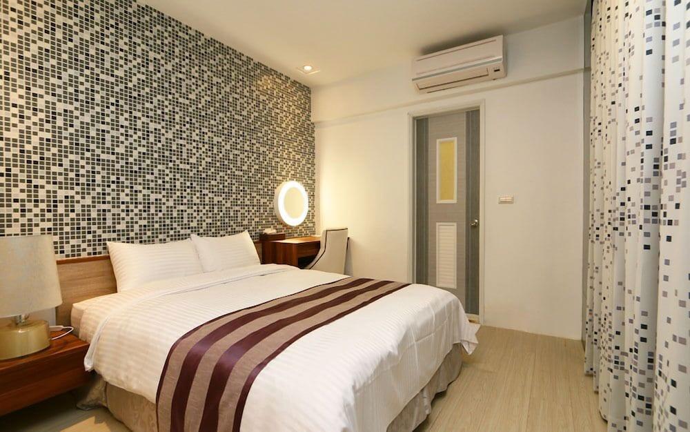 Yapo Bed & Breakfast