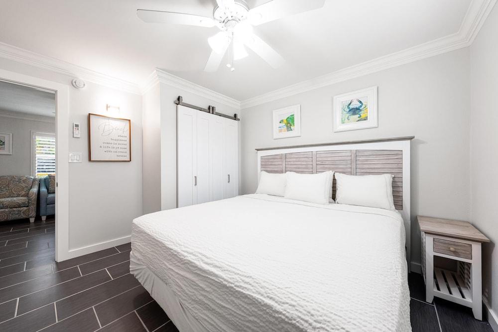 Gulf Holiday by Beachside Management