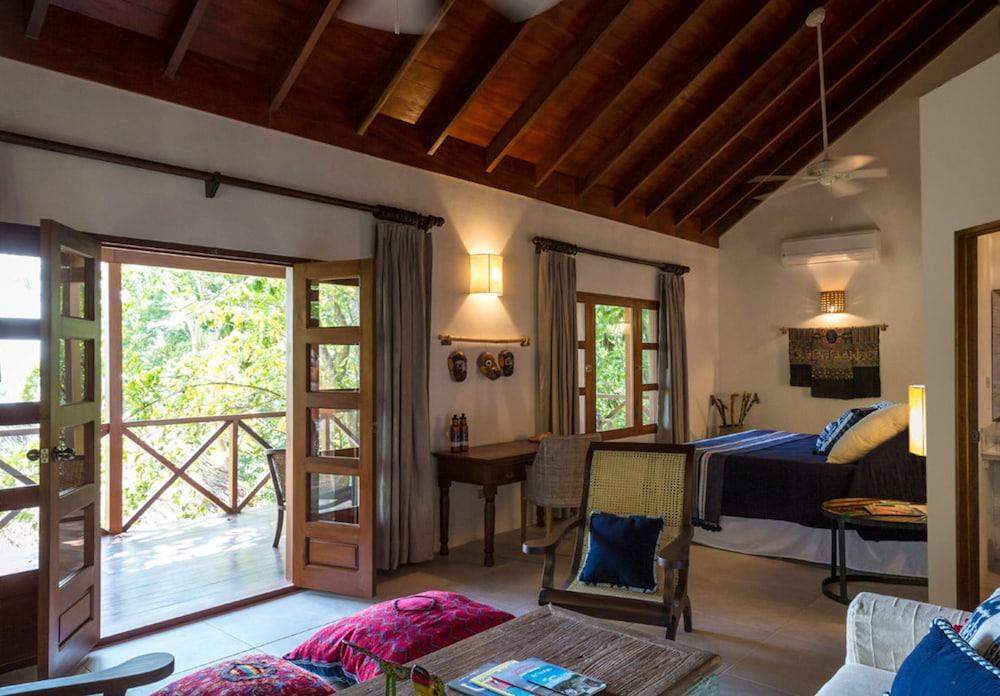 La Lancha by Francis Ford Coppola