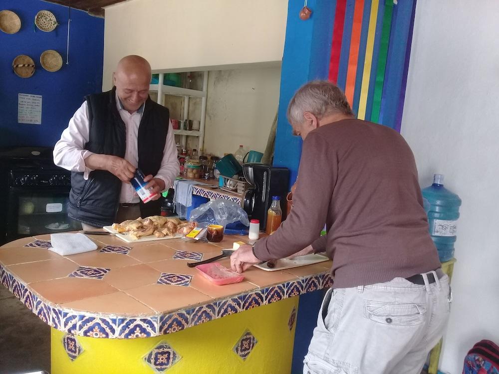 Hostal La Casa de Paco - Hostel