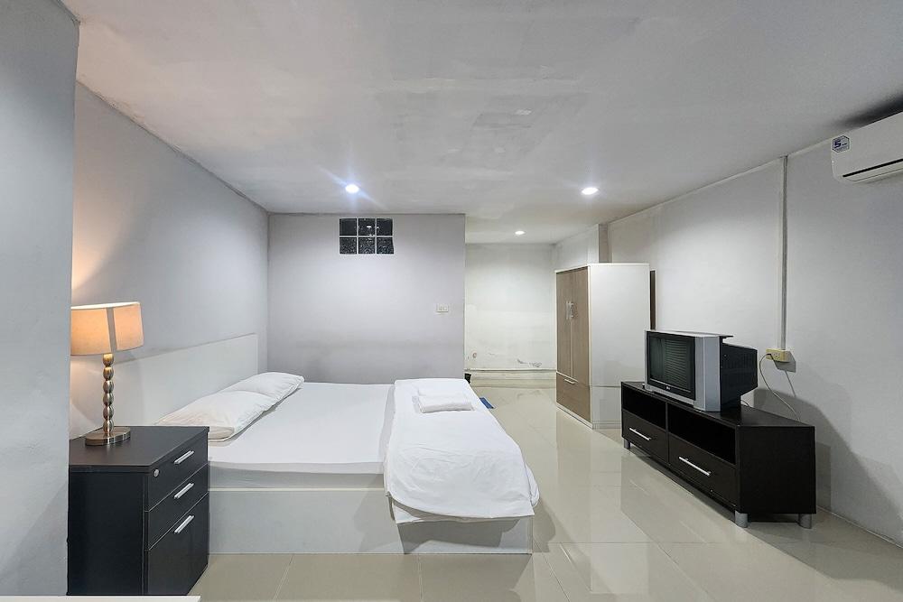 Freesia Guesthouse Suvarnabhumi