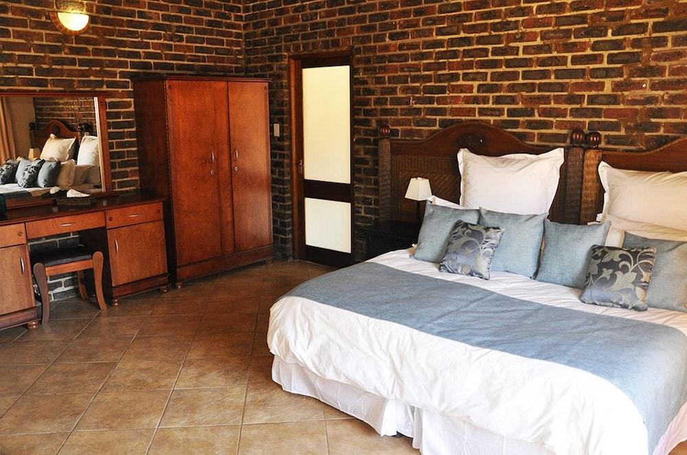 Dinkweng Safari Camp