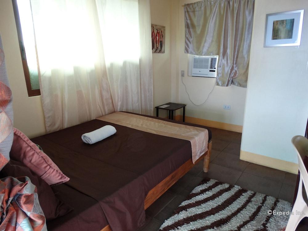 Royal Paradise Guesthouse