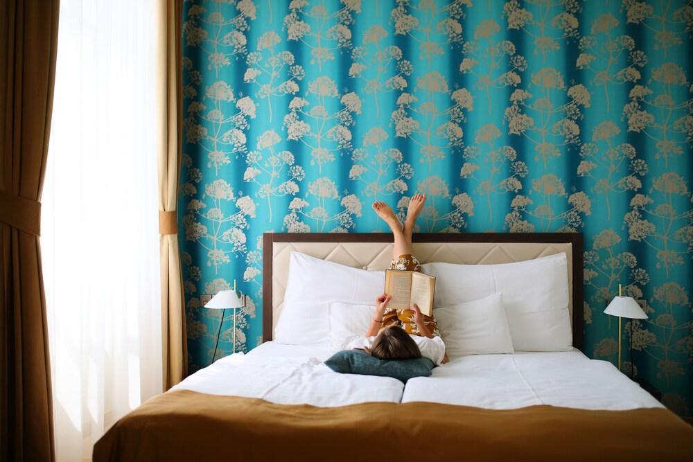 Ipoly Hotel Boutique Rooms & Suites