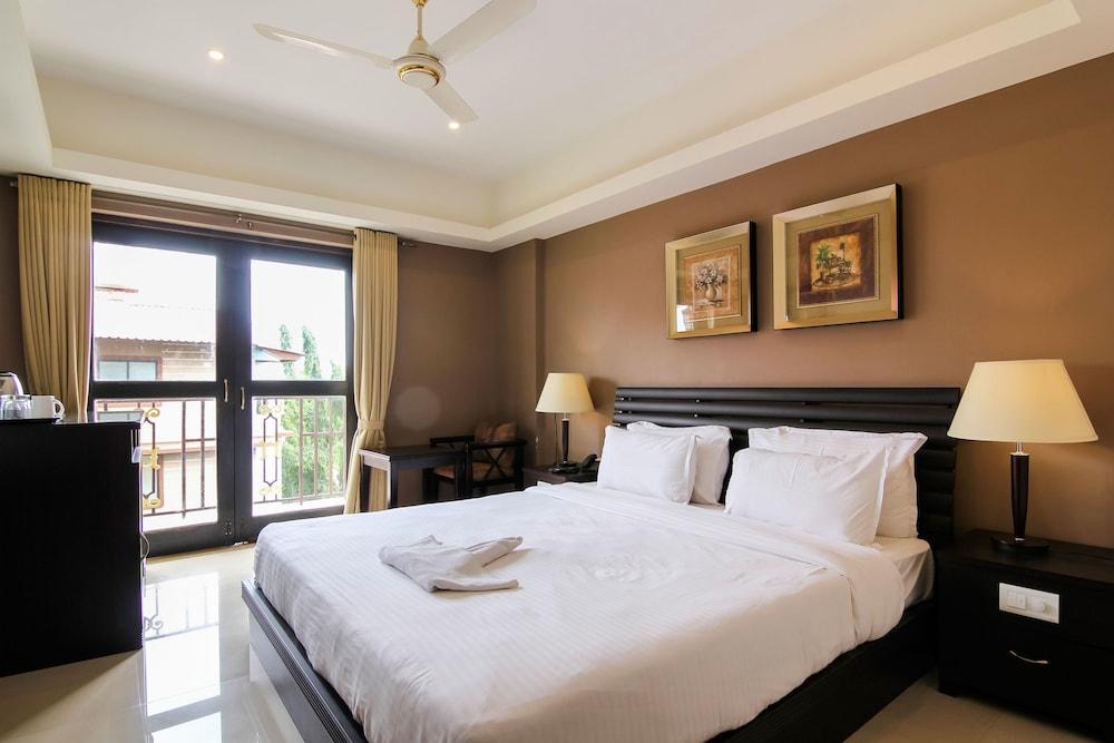 Seasons Hotels & Resorts