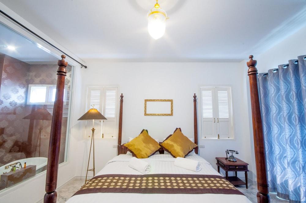 Dharasom Colonial House