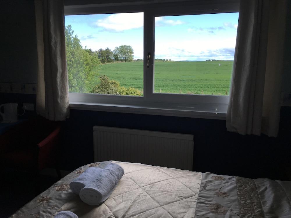 Roag House Bed & Breakfast