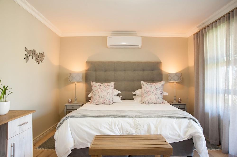 Four Palms Accommodation