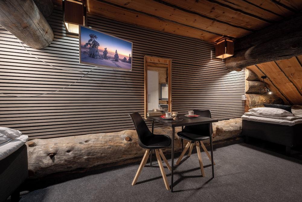 Kuukkeli Apartments Hirvas