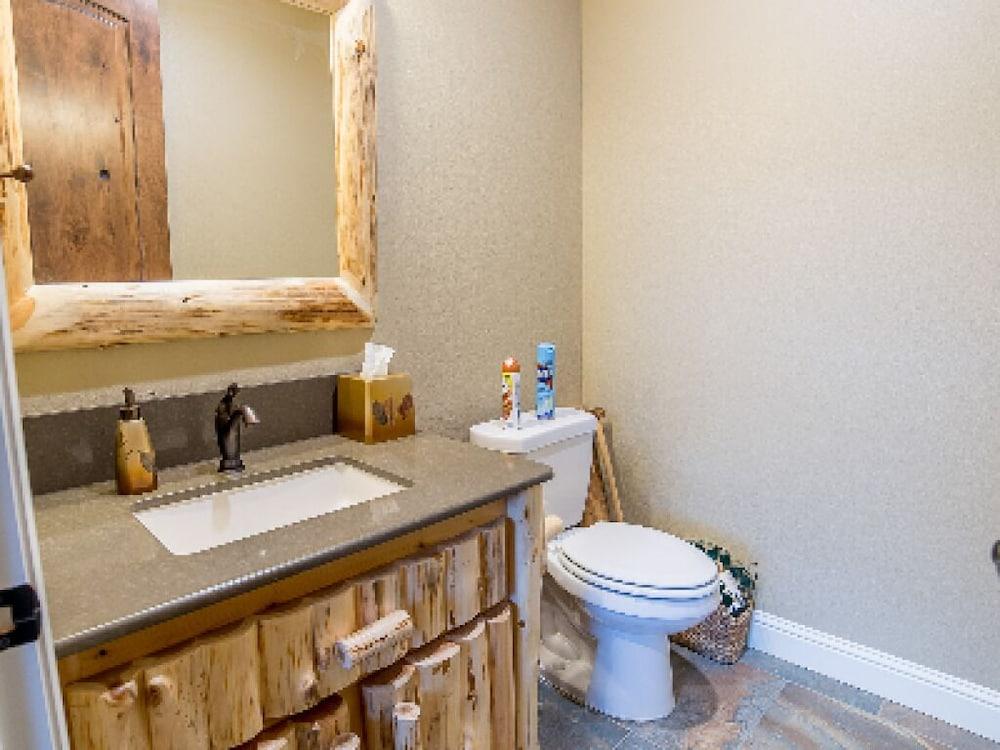 Inn the Woods Suites