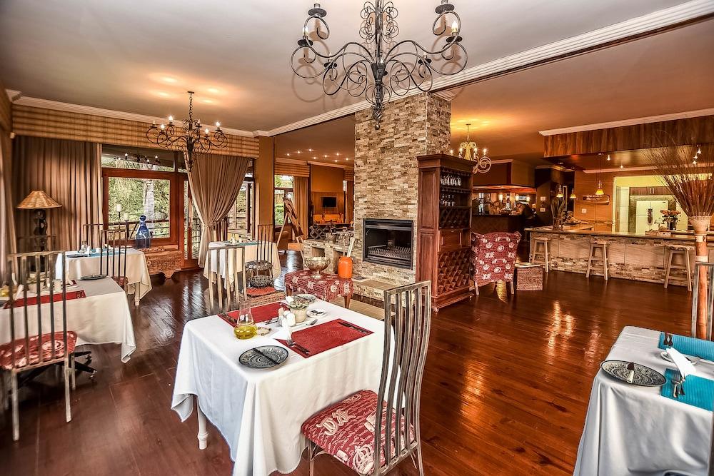 Bambuu Lakeside Lodge