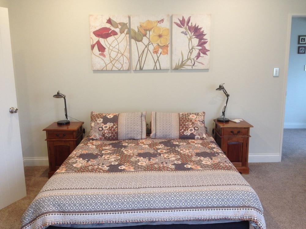 Cave Rock Guest House