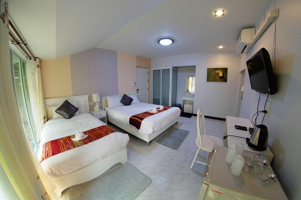 Baanrapeepong Boutique Hotel