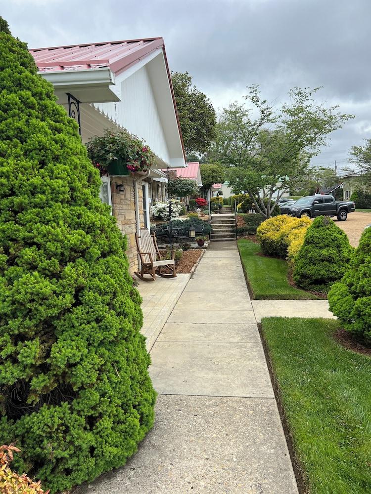 Carolina Country Inn