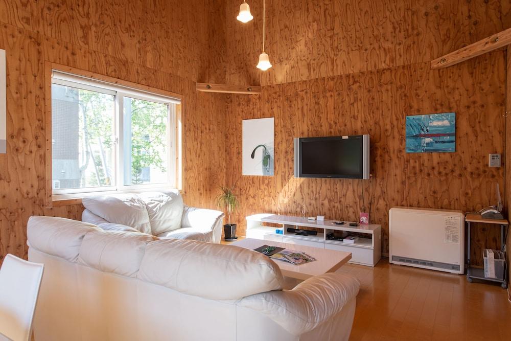 Holiday Niseko Midori