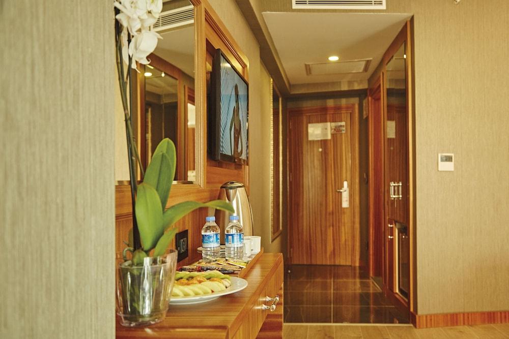 Ilkbal Deluxe Hotel & Spa