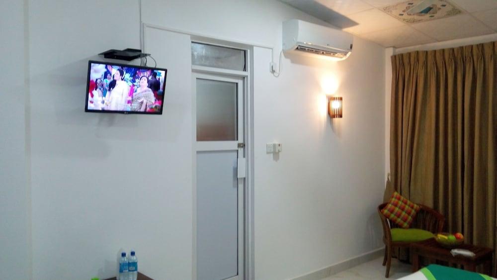 Green Tulip Hotel Kandy