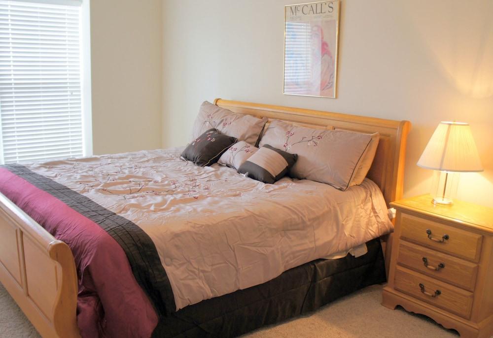 Celebration Cove Table Rock Lakefront Condos