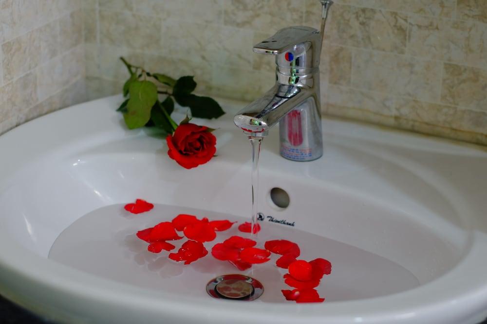 Thanh Hoang Chau Hotel