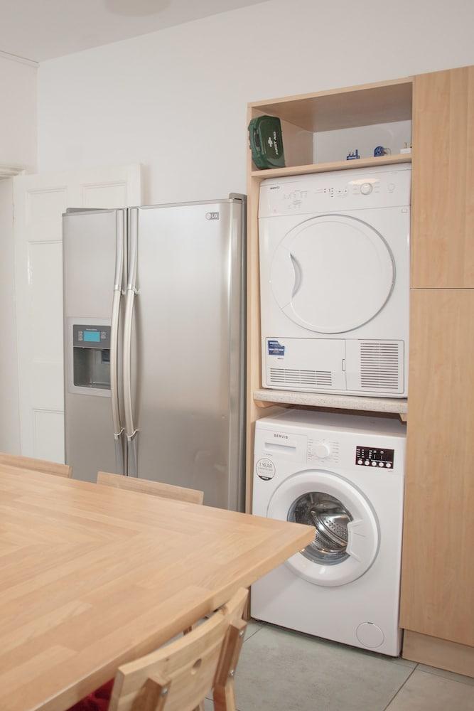 Quire Court Apartments