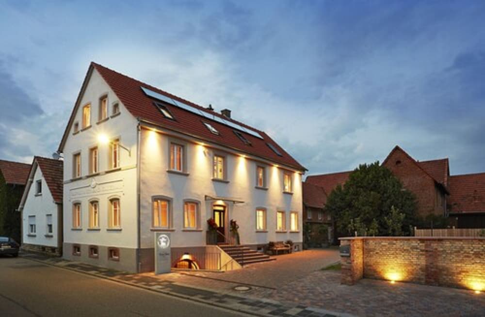 Gästehäuser Villa Delange