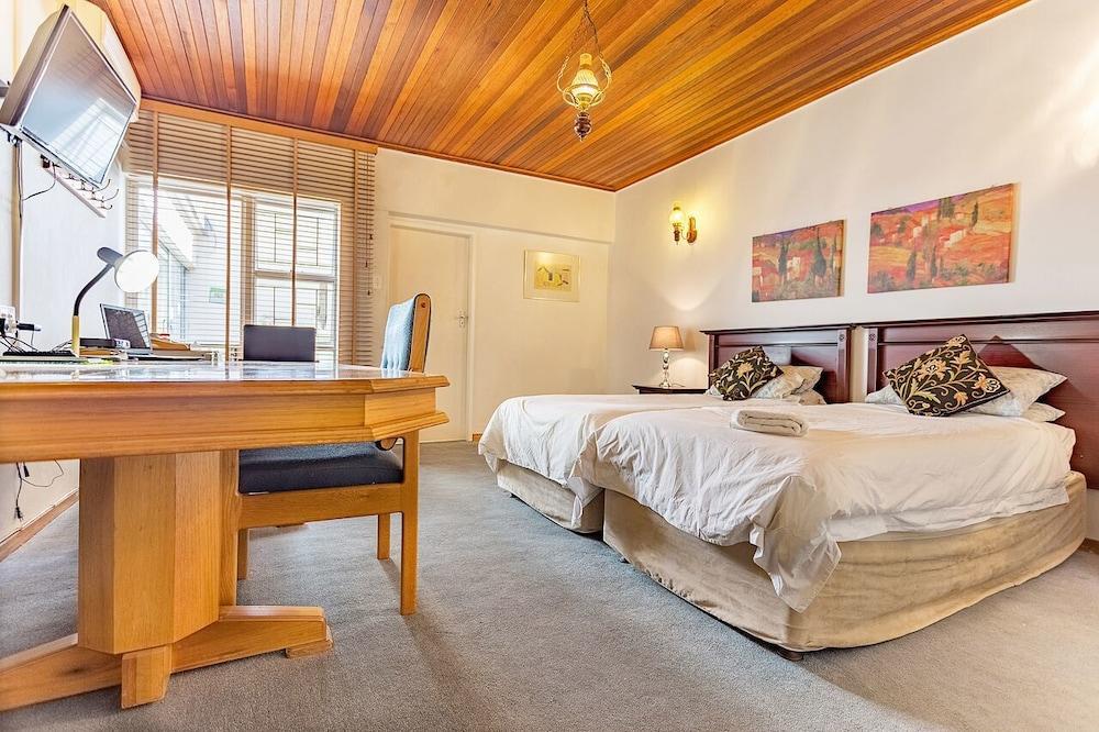 Bay Tree Guest House