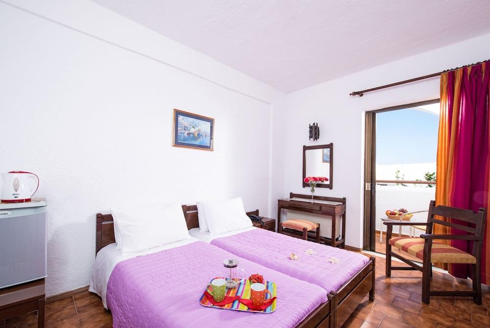 Malia Holidays Hotel