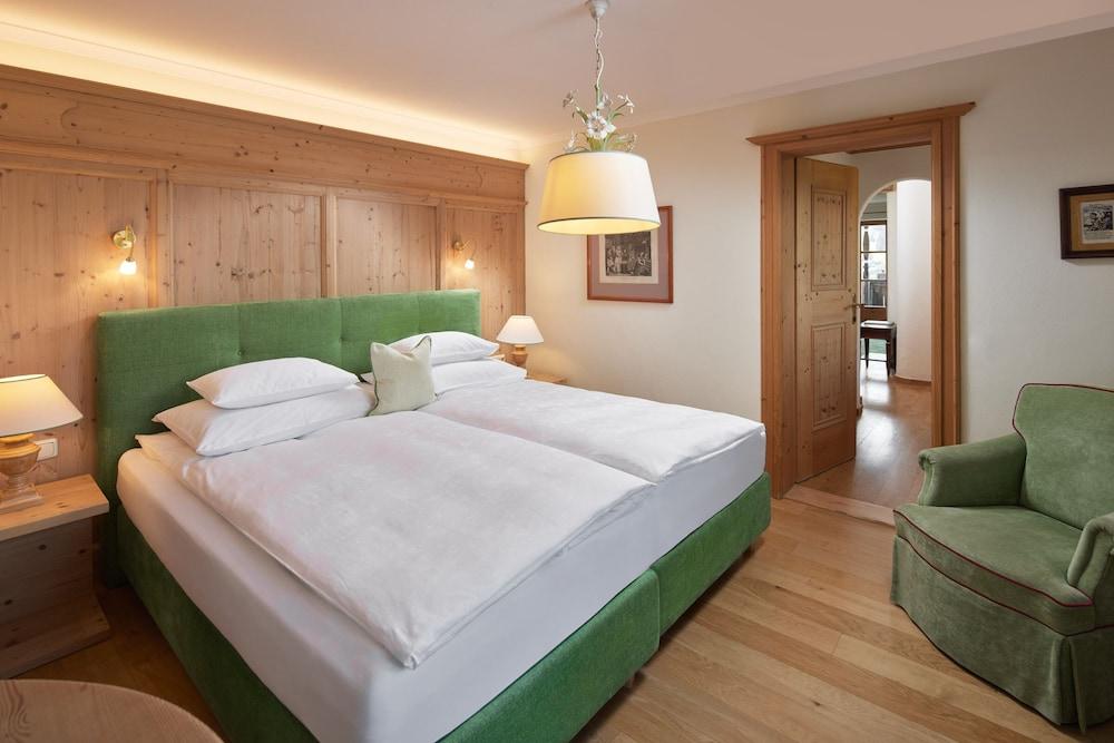 Landsitz Römerhof - Hotel Apartments