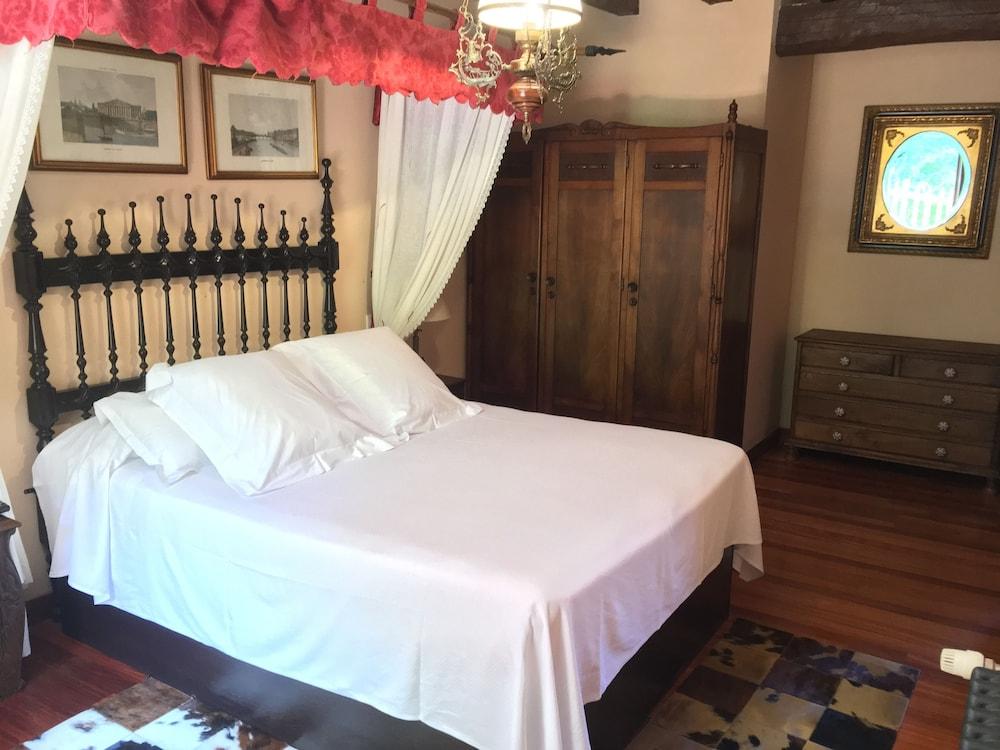 Hotel La Casona de la Torre