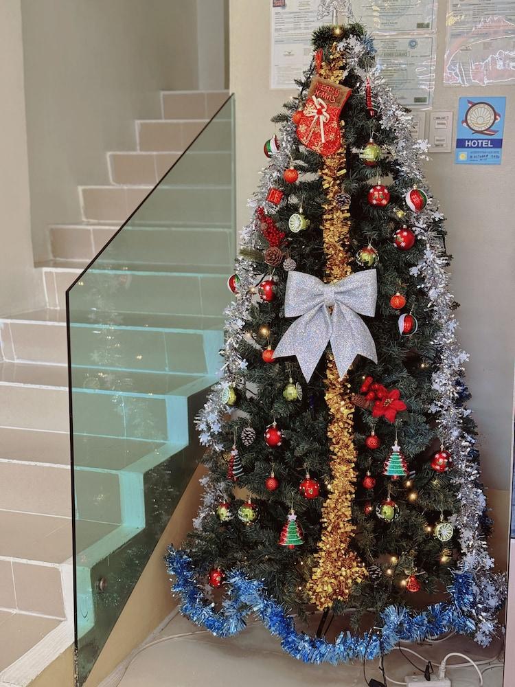 BLUE OCEAN BOUTIQUE HOTEL (Boracay Island, Philippines)