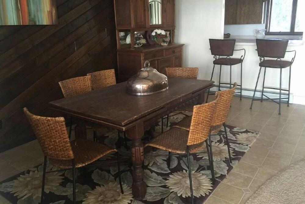 The Villa on Suttons Bay