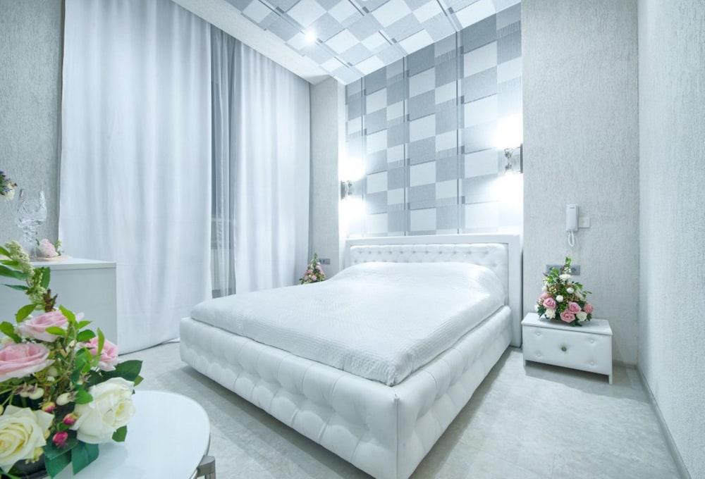 Alex Hotel On Prosveshcheniya