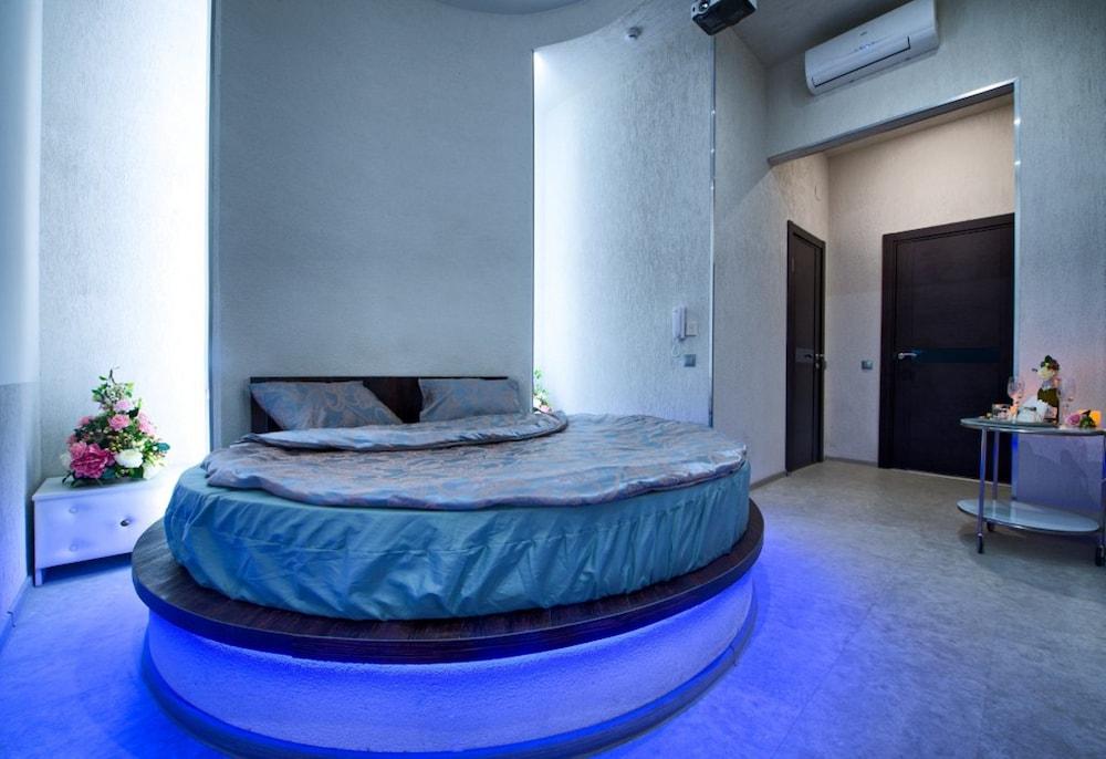 Alex Hotel On Prosveshcheniya